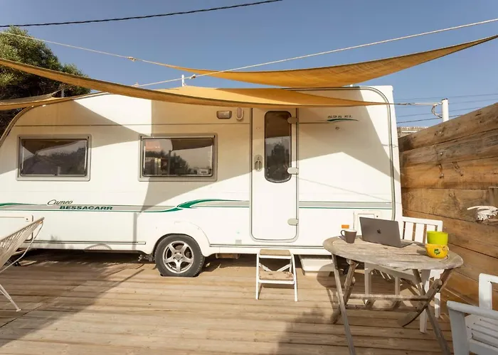 Villaverde Glamping アパート