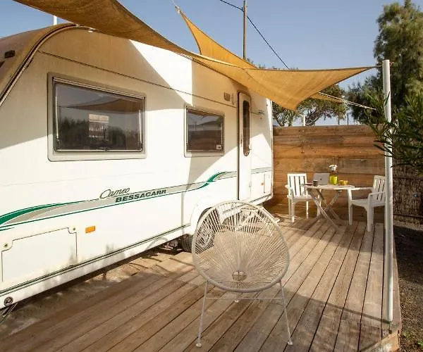 Villaverde Glamping アパート